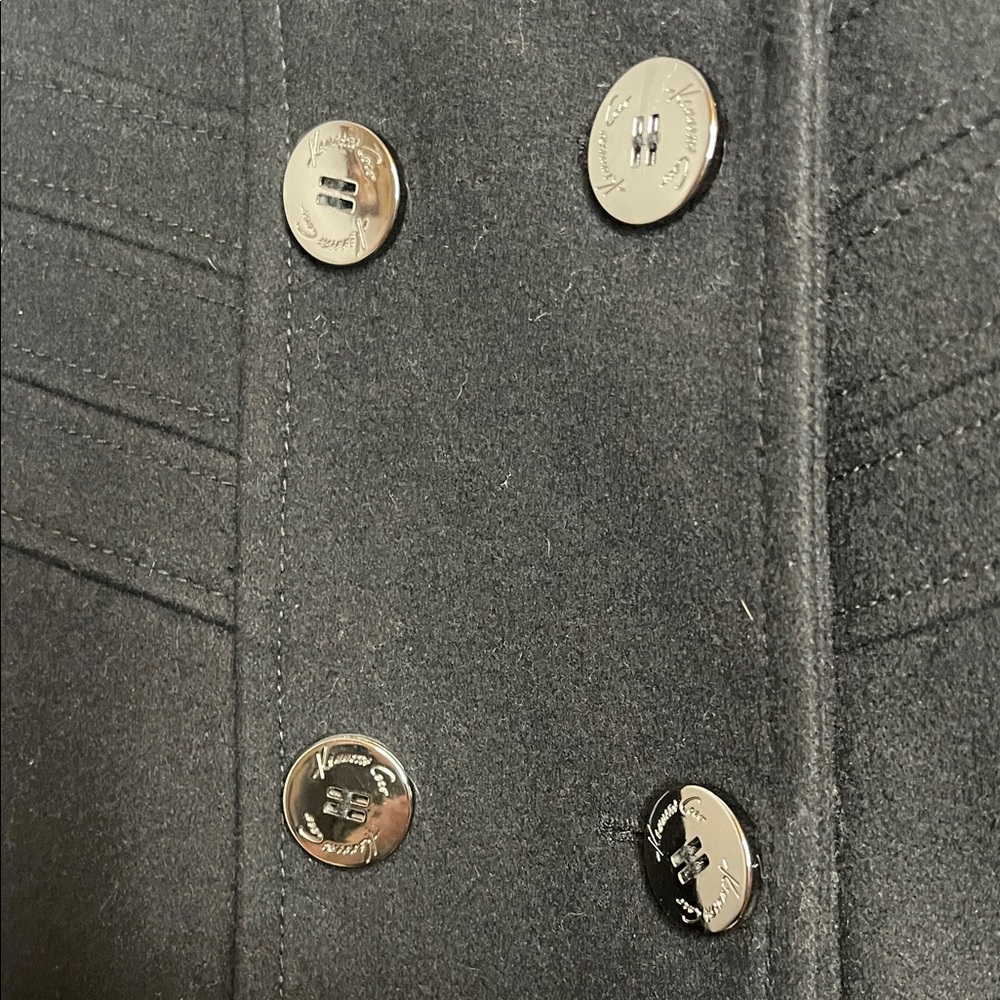 Kenneth Cole Elegant Black Double-Breasted Women's Coat - Picture 4 of 6